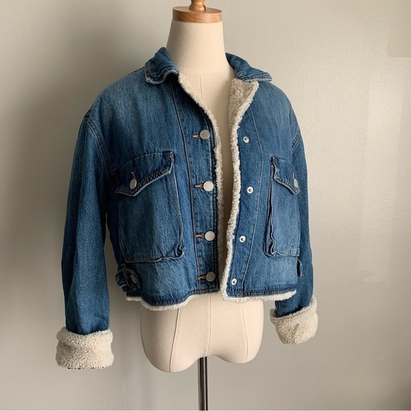 Blank NYC Crash Course Cropped Denim Jacket with Sherpa Lining blue size xs - Picture 4 of 8